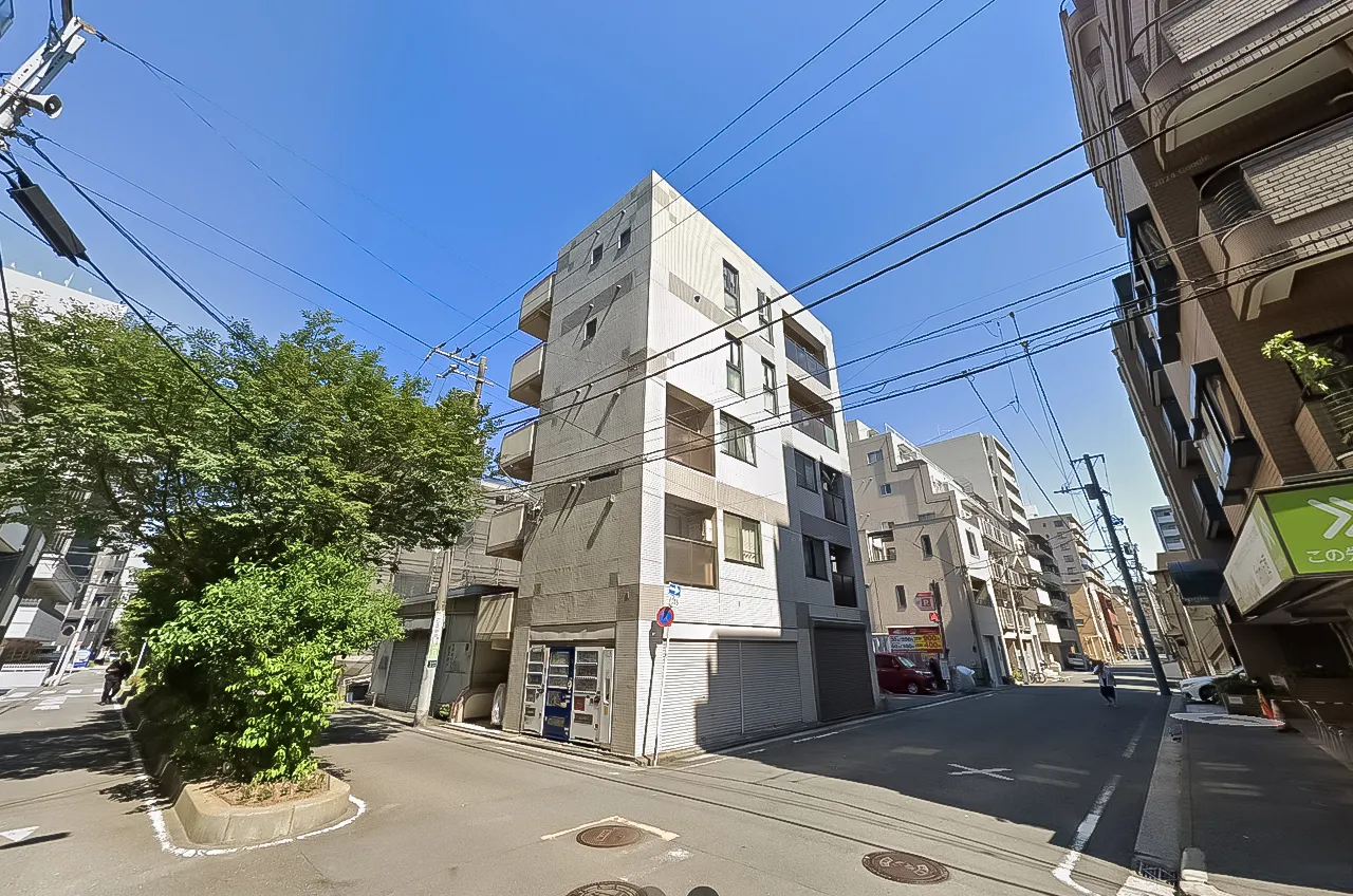 Sansene Yokohama 4F's Exterior